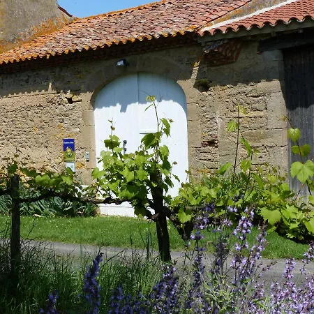 La Maison De Roussi Bed & Breakfast